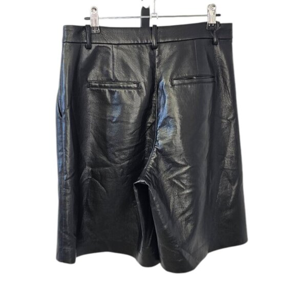 Aritzia Wilfred Limerick Short, Vegan Leather, High Rise, Black, Pleated, Size 6 - Picture 2 of 9